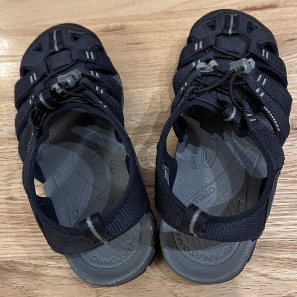 Keen Newport Closed Toe Sandals for Teens / Men Size 8 Excellent Condition - Picture 6 of 9